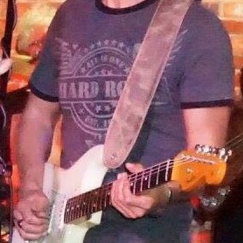 Alfredo "Freddyguitar"