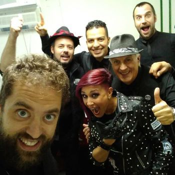 SEVEN en concierto