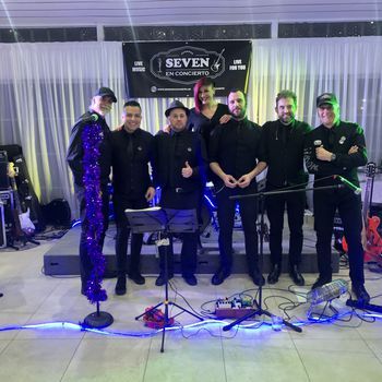 SEVEN EN CONCIERTO