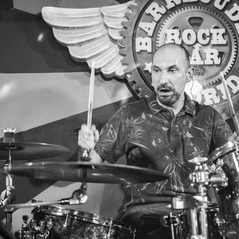 Concierto en la sala Barracudas sábado 6 abril 2019.