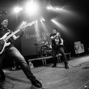 Robert Rodrigo Band on tour