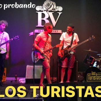 Los Turistas