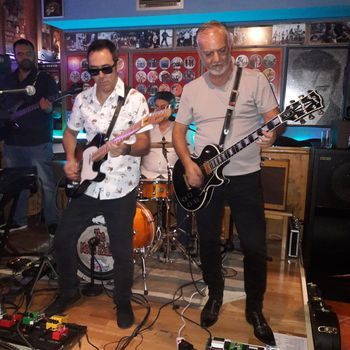 En  El Garito Rock Bar, Las Navas del Marqués. 3-8-2019.
