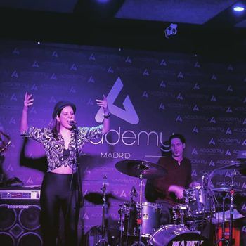 De perdidos al trio concierto