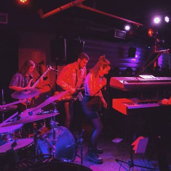 De perdidos al trio concierto 3