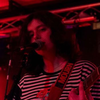 Mourn concierto 2