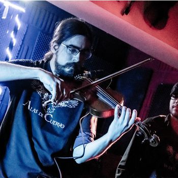 Álex - Violín