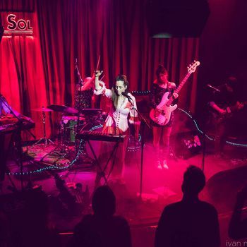 Lázaro en concierto