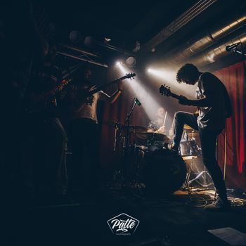 Juan en Concierto de presentación @ Sala X
