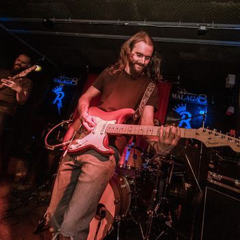 Karra, nuestro nuevo guitarrista