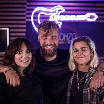 Bárbara (Emergentes), Luis Fercán y Yoly Saa