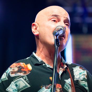 Jose "Pelao", Voz y Guitarras, Los Recortables