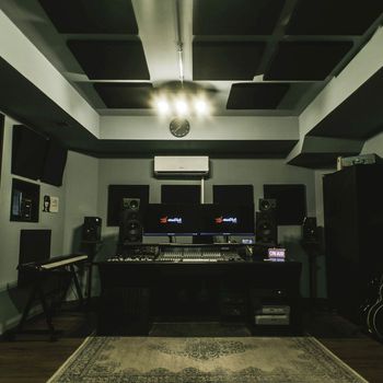 Control-Room 1