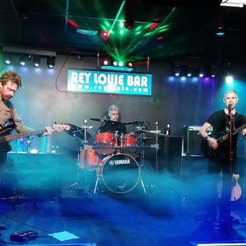 Concierto en la Sala Rey Louie, Majadahonda, Madrid