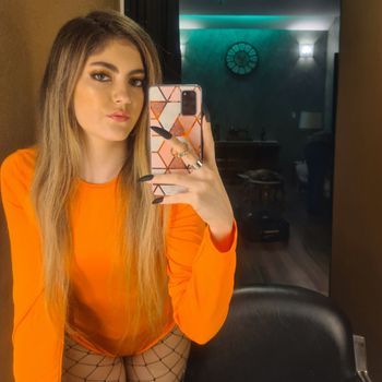 Sara Row 3