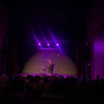 Elena Ley live