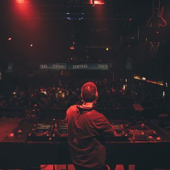 Zentral 2
