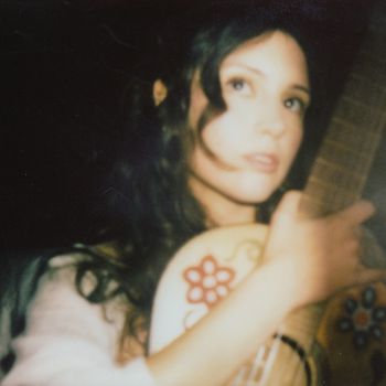Liana flores logo